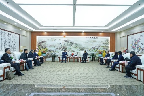 華特集團董事長、首席科學家王兆連會見中國農業銀行濰坊分行客人